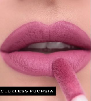 Revolution – Flüssiger Lippenstift Matte Bomb –  Clueless Fuchsia